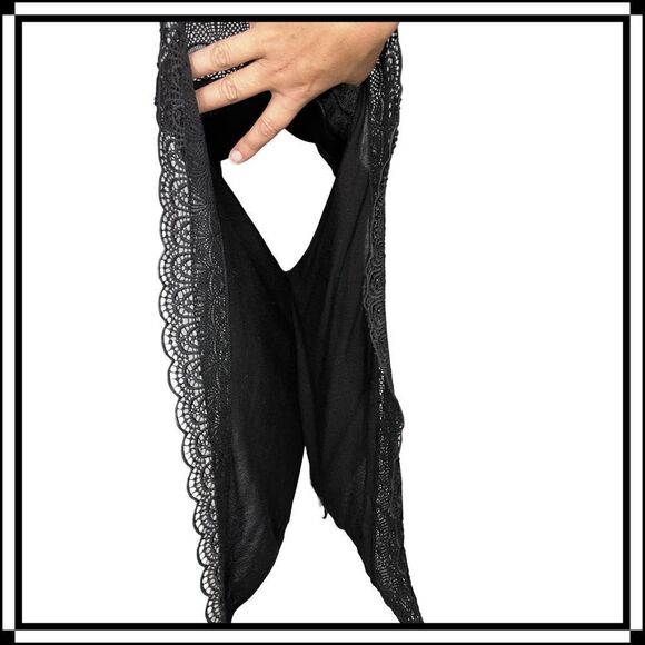 Like New! WHBM Lightweight Black Poncho with Lace Trim, size Med - Picture 3 of 5